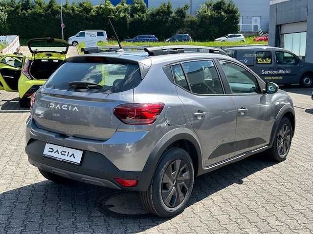 Fahrzeugabbildung Dacia Sandero Stepway Expression TCe 90 Neu sofort lie