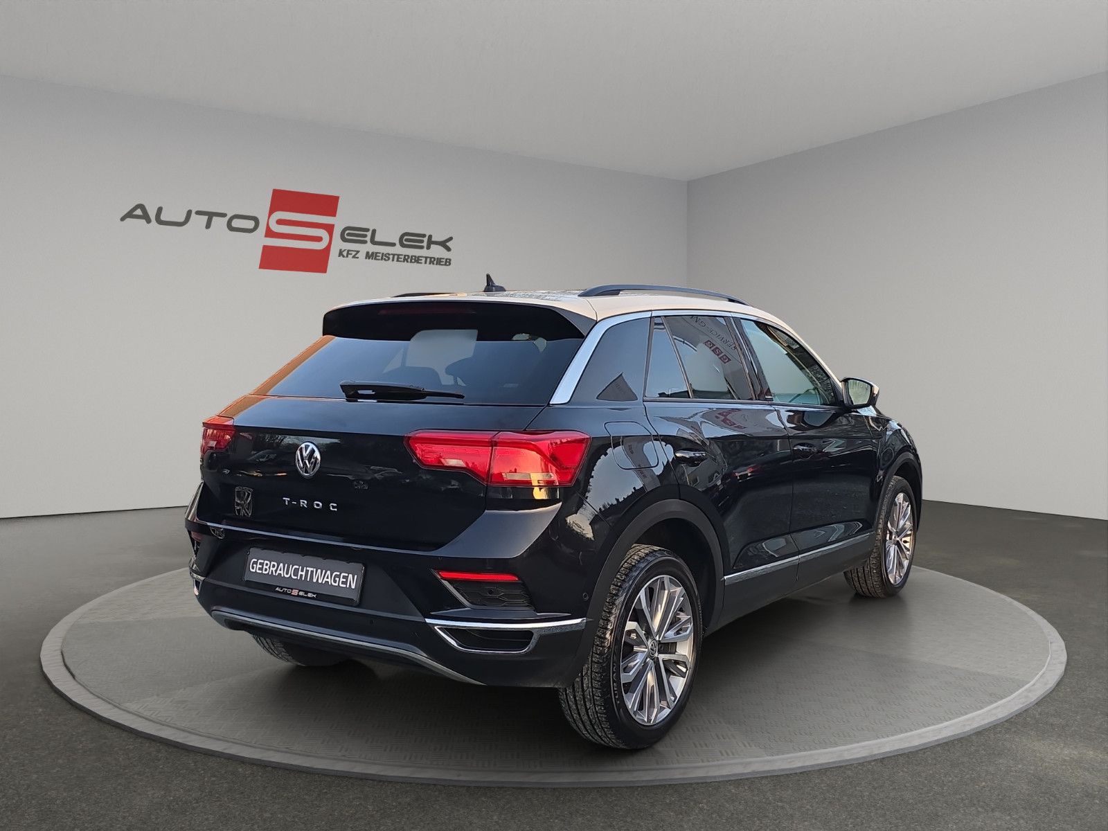 Fahrzeugabbildung Volkswagen T-Roc IQ.DRIVE AUS 1.HAND TOP ZUSTAND