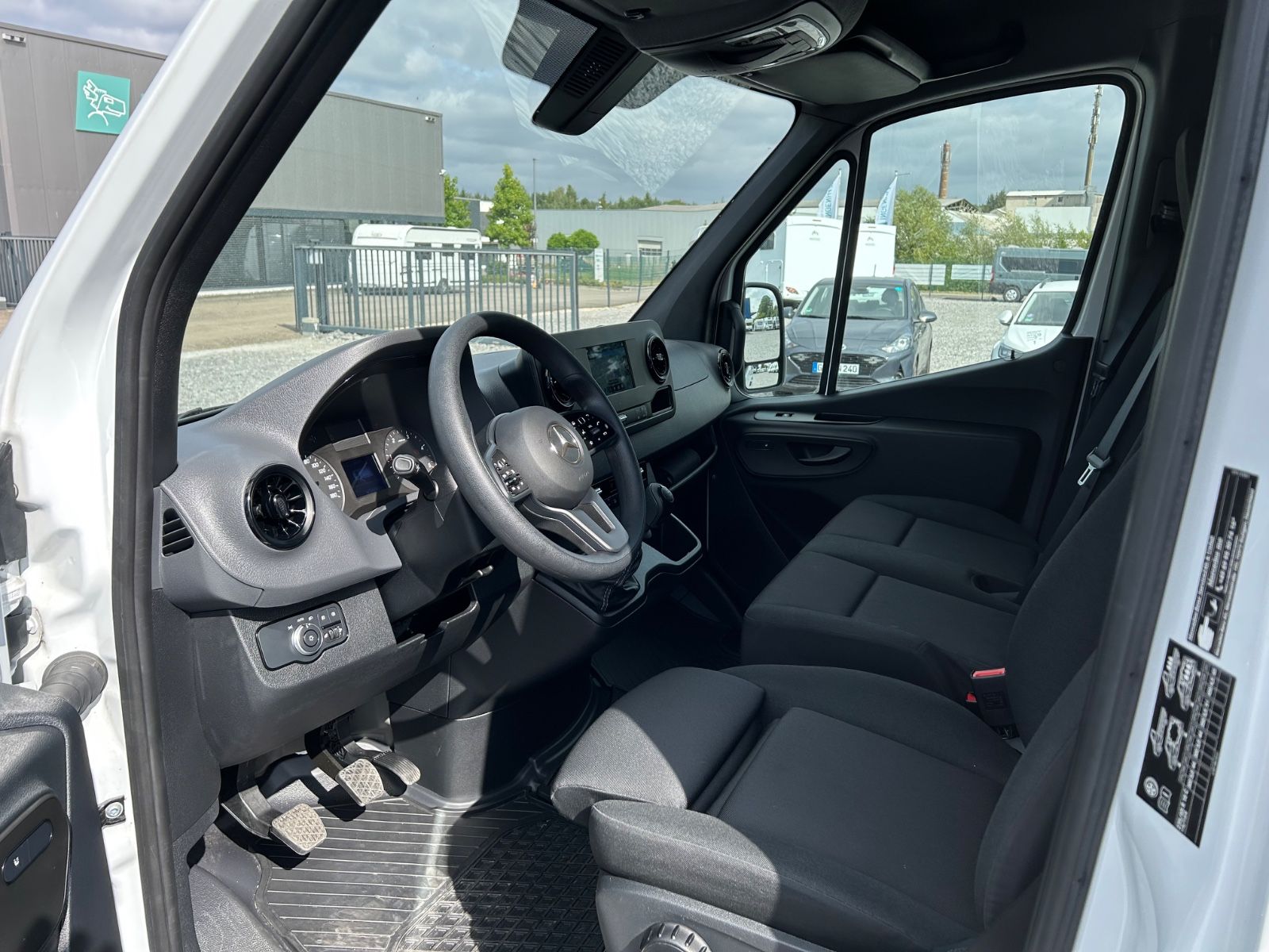Fahrzeugabbildung Mercedes-Benz Sprinter III Kasten 317 CDI  Navi Shz Kam. Tem