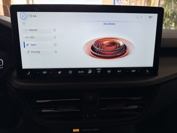 Ford Kuga ST-Line MATRIX-LED  HEAD-UP-Display