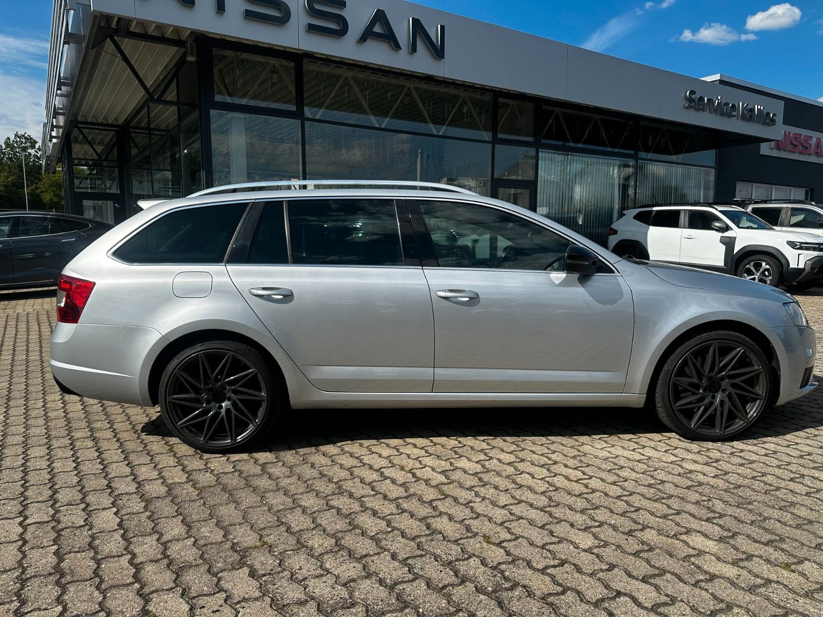 Fahrzeugabbildung SKODA Octavia Combi RS Autom. Leder