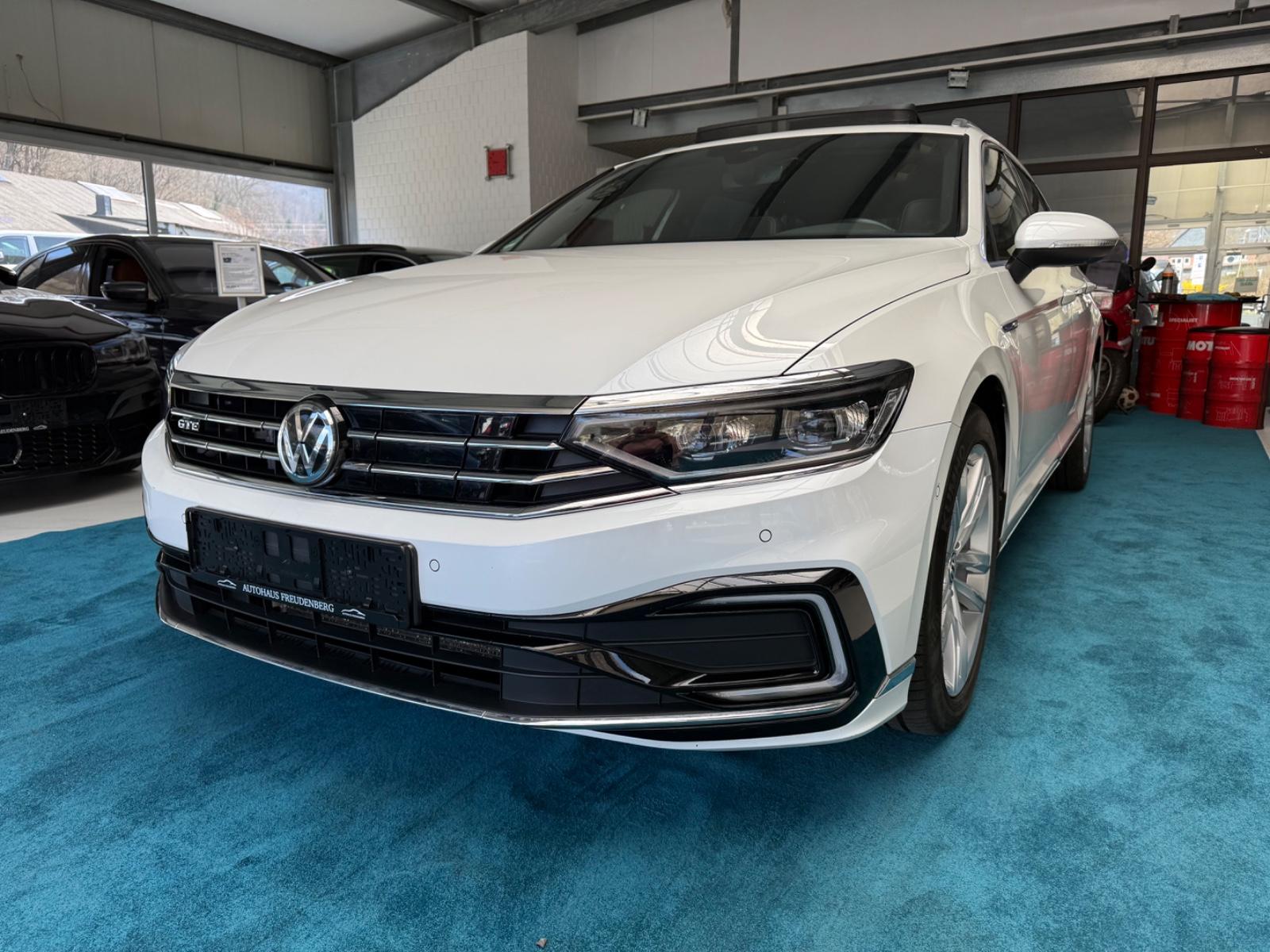 Volkswagen Passat Variant GTE IQ Light* ACC* 360* R-Line