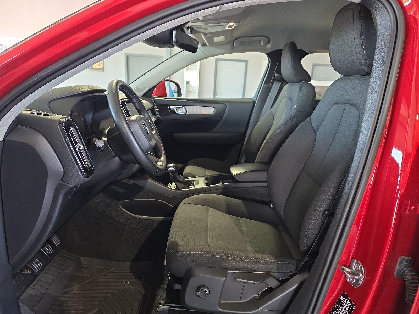 Volvo XC40 T3 Momentum Kamera Keyless Navi