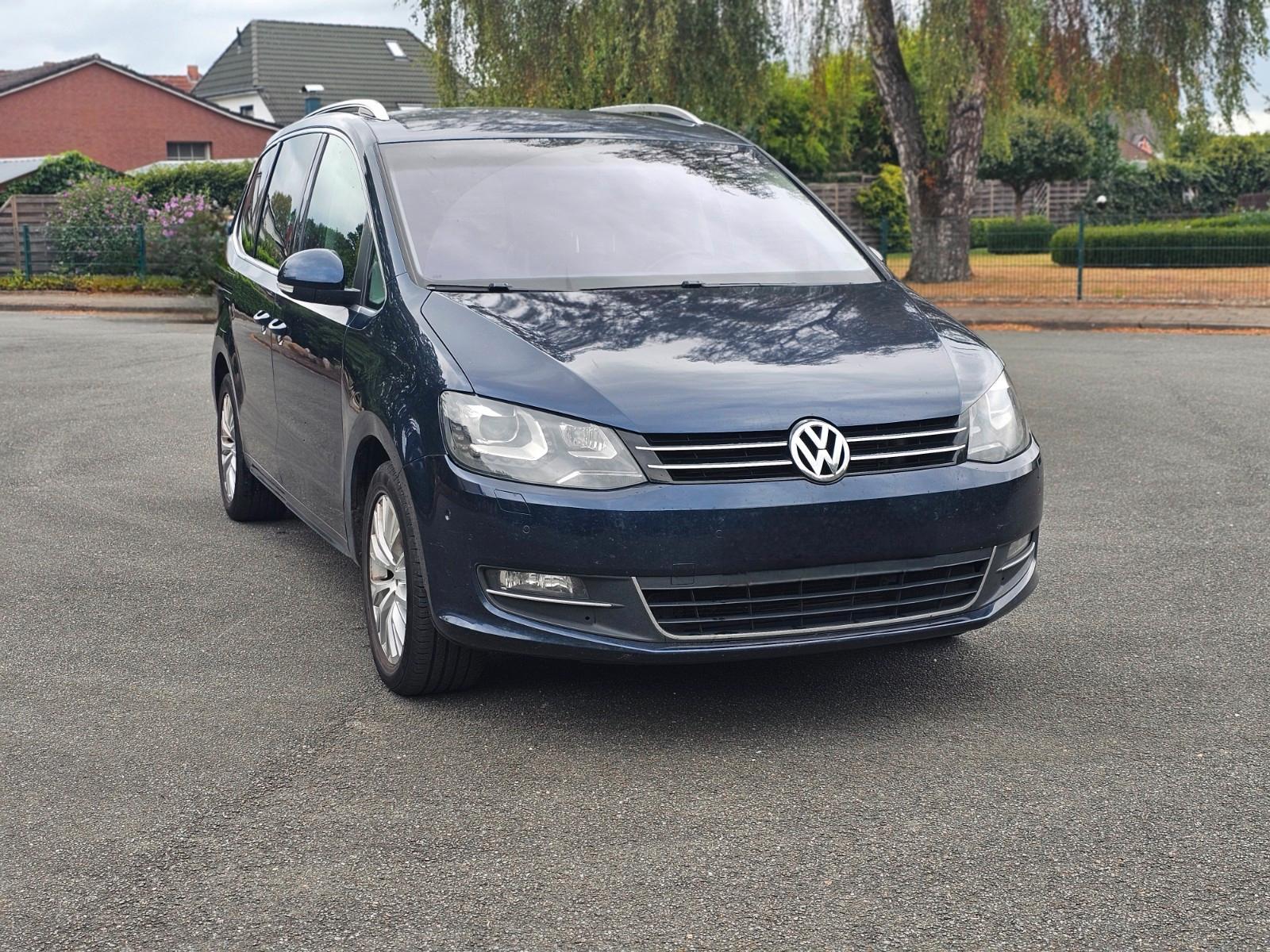 Volkswagen Sharan 2010 — rear view