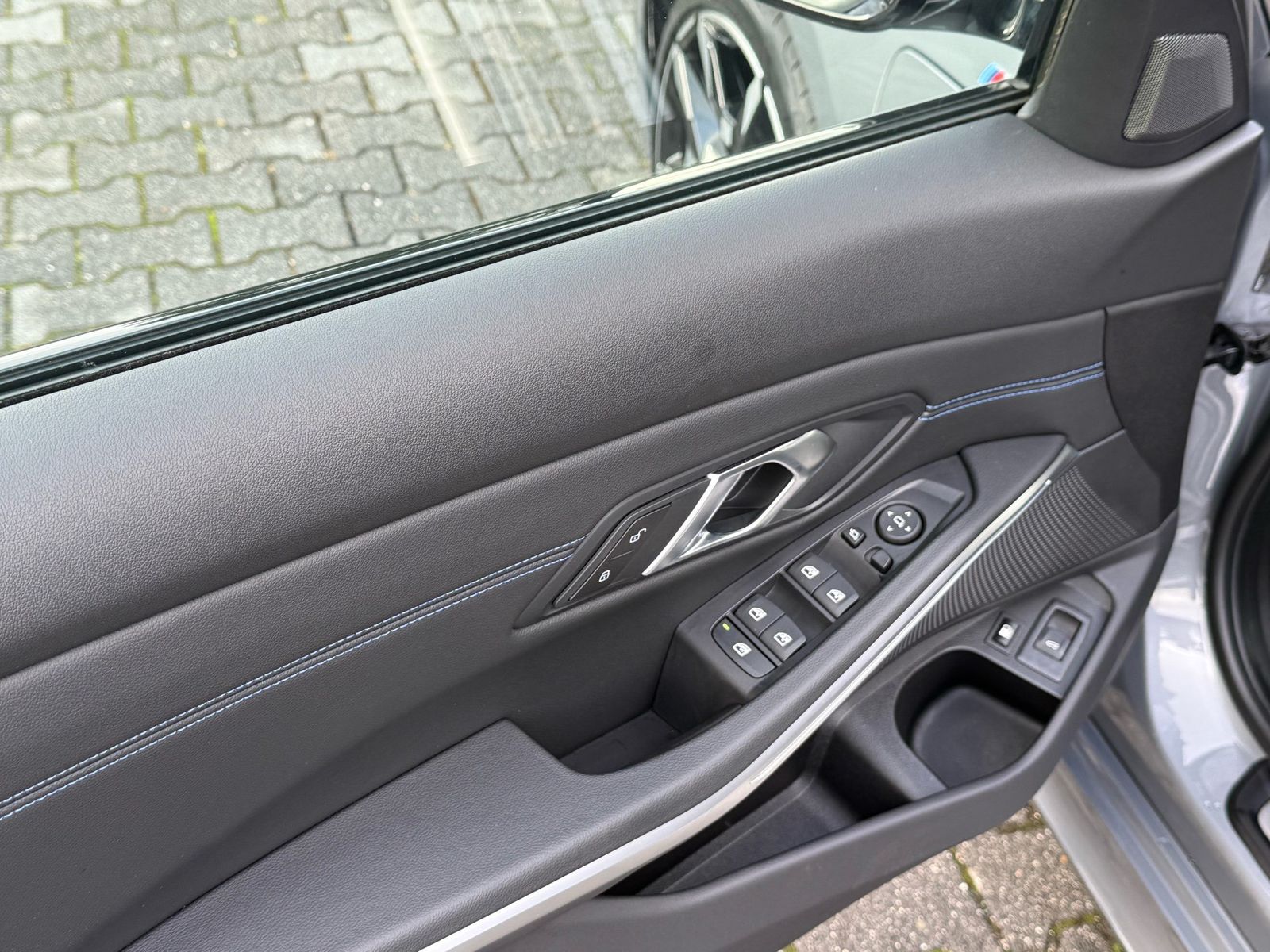 BMW 330 - Bild 7