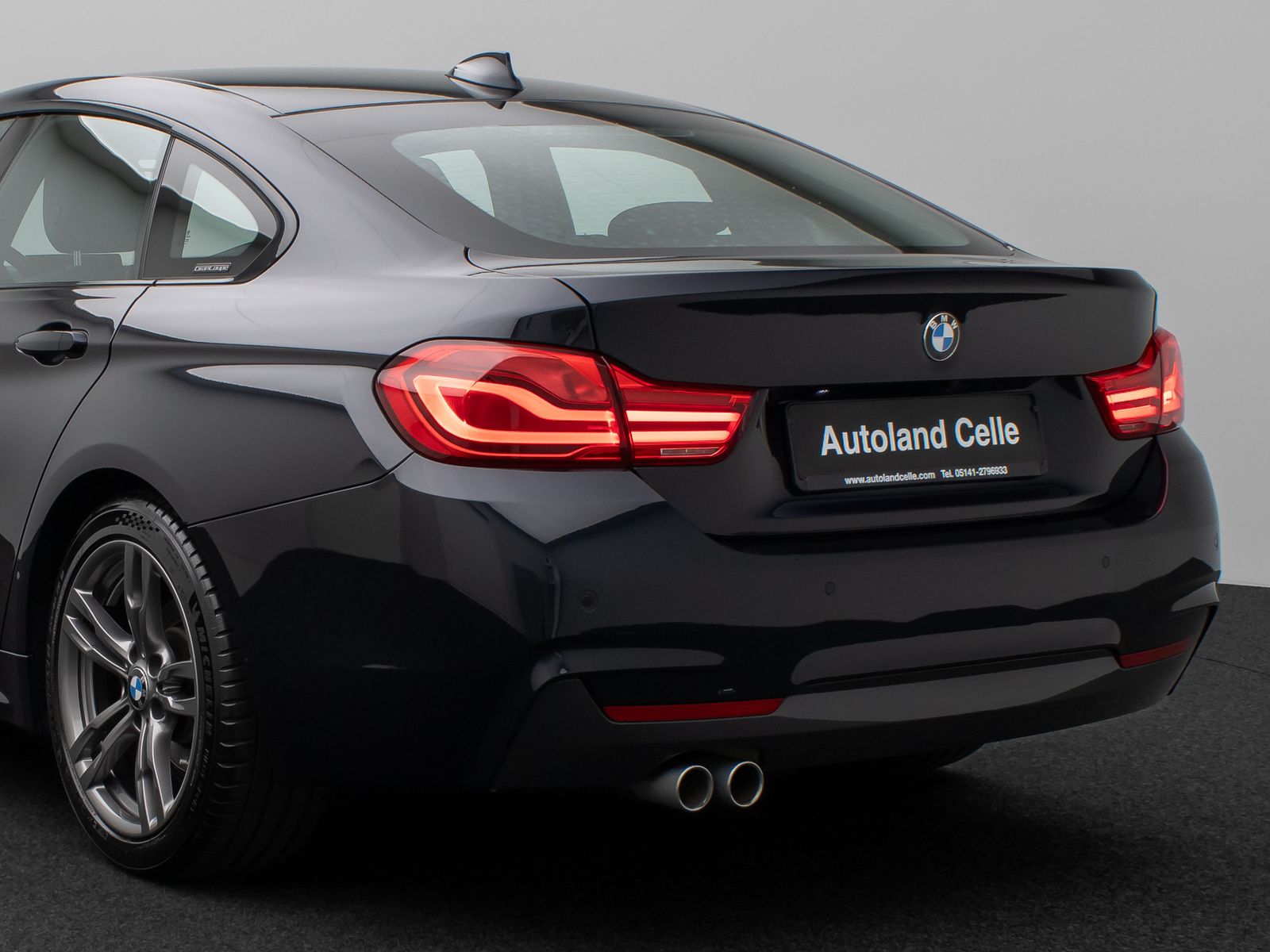 Fahrzeugabbildung BMW 430 Gran Coupé M Sport Glasdach Kamera HUD HiFi