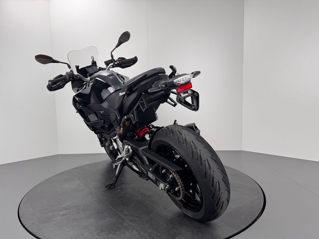 Fahrzeugabbildung BMW F900 XR *TRIPLE BLACK