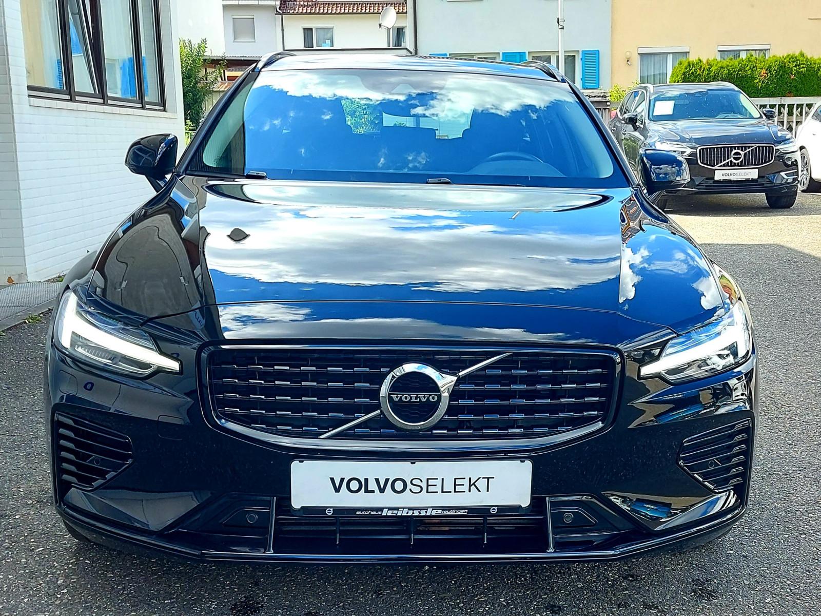 Volvo V60 T6 R-Design Expression Plug-In Hybrid AWD