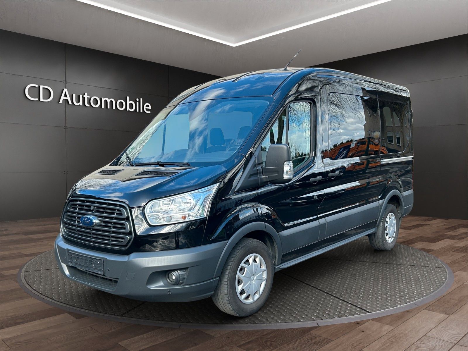 Fahrzeugabbildung Ford Transit 350 L2 Trend 9 Sitzer/Kamara/Automtik/