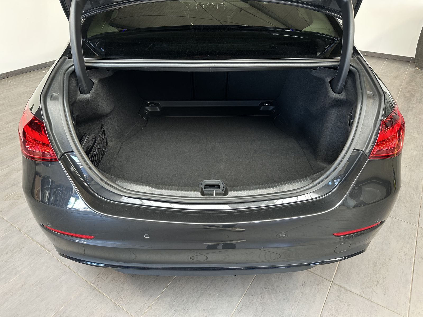 Fahrzeugabbildung Mercedes-Benz C 220d Avantgarde Advanced NAV+LED+ACC+VCOCK+KAM