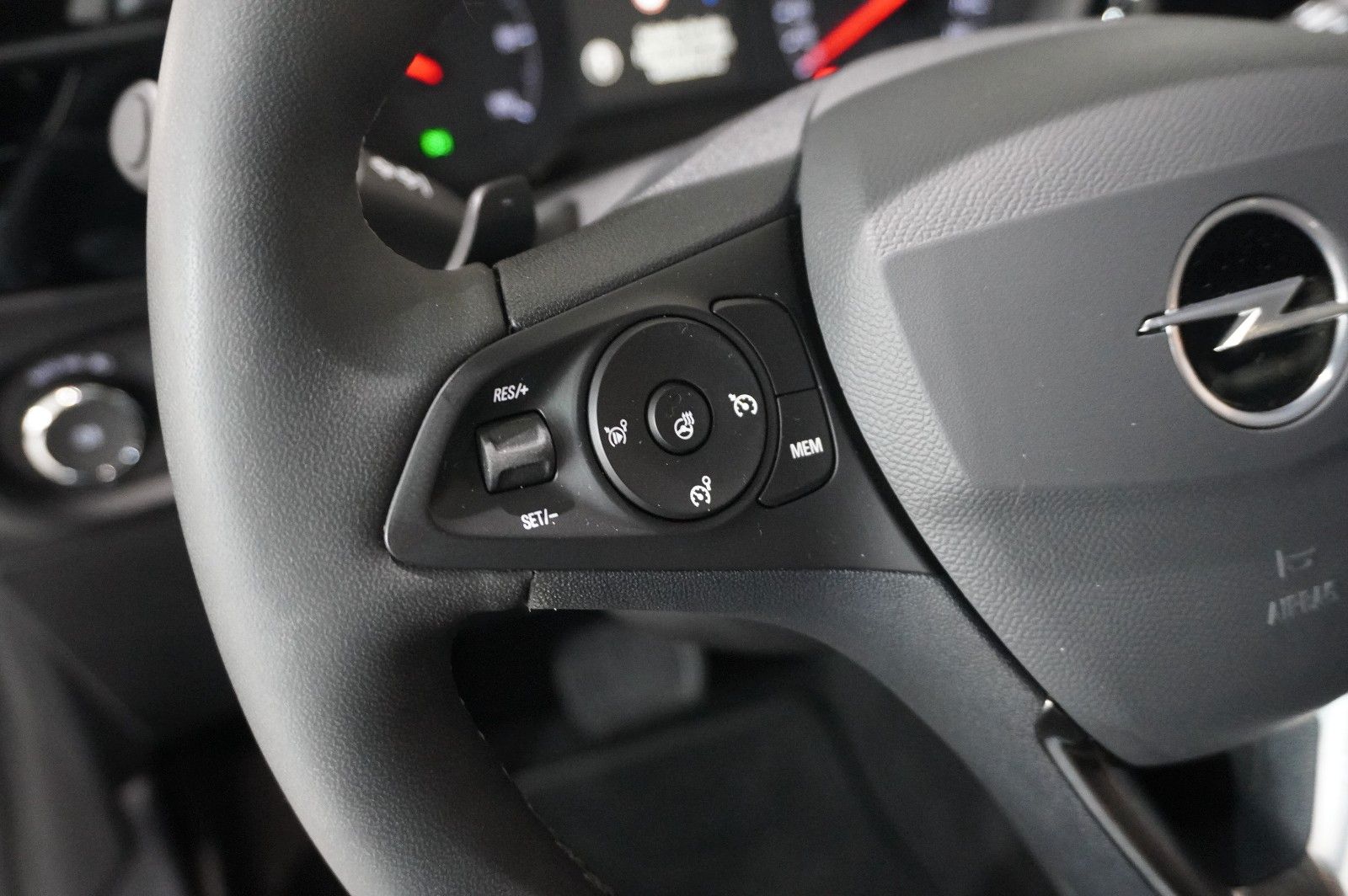 Fahrzeugabbildung Opel Corsa F 1.2T EDIT. 48V DCT NAVI/LED/SPORT/SH/DAB