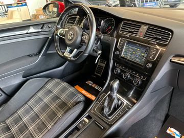 Volkswagen Golf *1.HAND*PANO*STHZ*AHK*ACC*NAV*2-ZONEN*