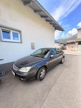 Ford Mondeo 2.0 Ghia Ghia - gebrauchte Ford Mondeo aus dem Jahr 2005