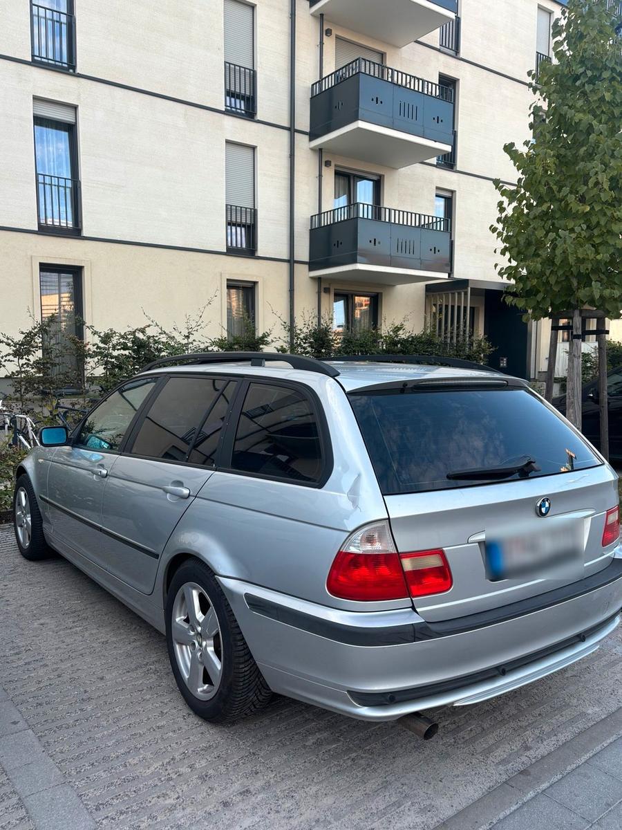 BMW 318 2004 — photo 10