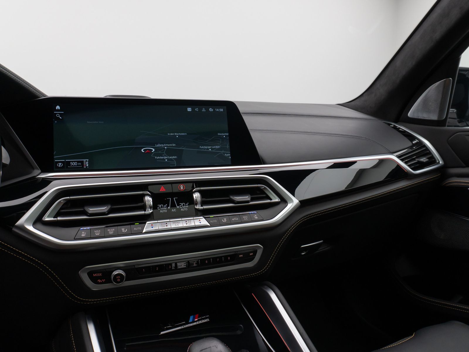 Fahrzeugabbildung BMW X5 M  Competition Panorama Laser 360°B&W SoftCL