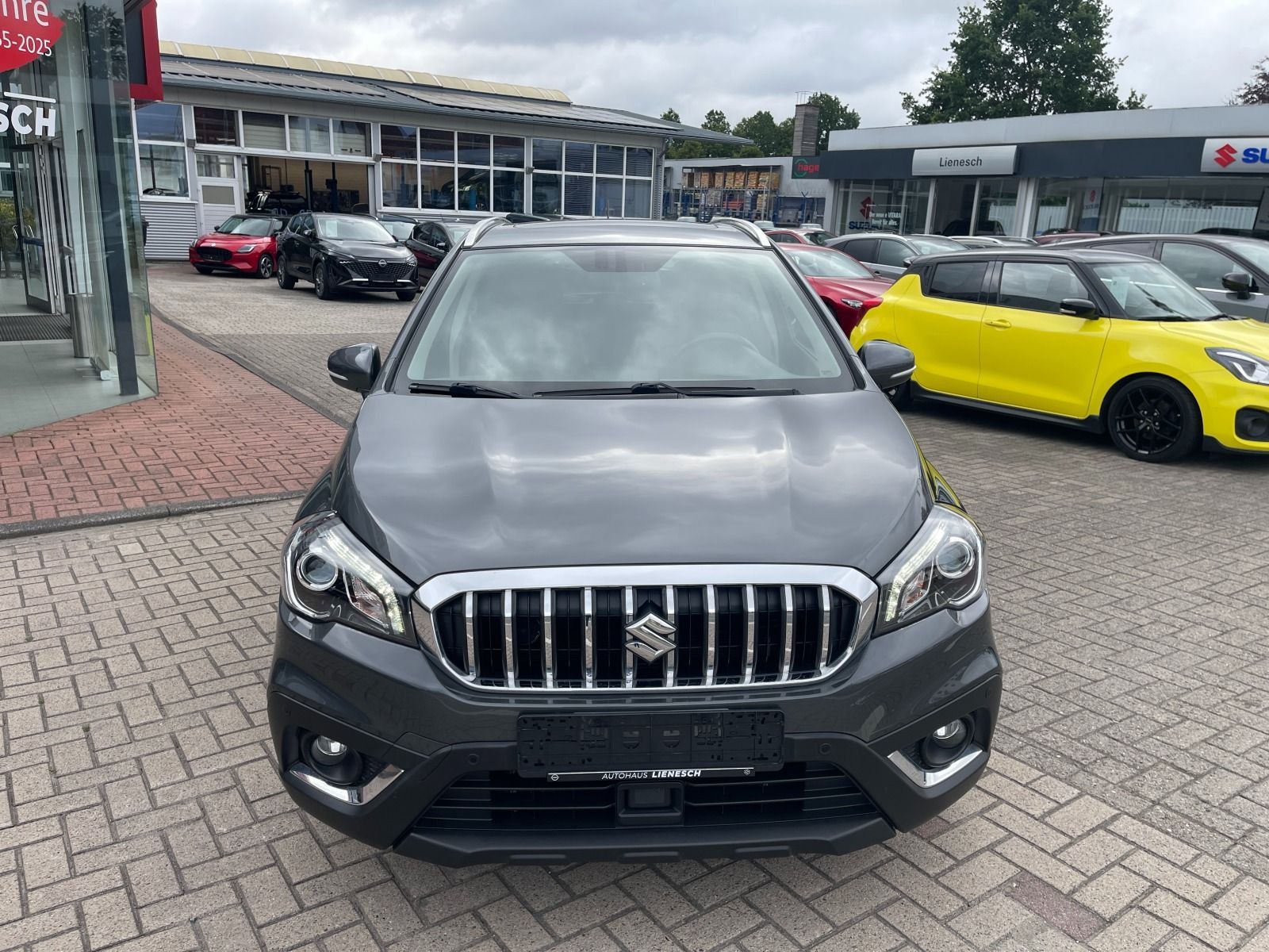 Fahrzeugabbildung Suzuki SX4 S-Cross Comfort+ 4x4/AHK/Allwetter