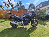 Honda CBF 600 PC 38  - HONDA 2006 CBF 600
