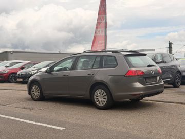 Volkswagen Golf - 4