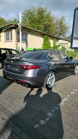 Alfa Romeo Giulia Grigio Vesuvio AT8 2.0 T... - Alfa Romeo Giulia aus 2019
