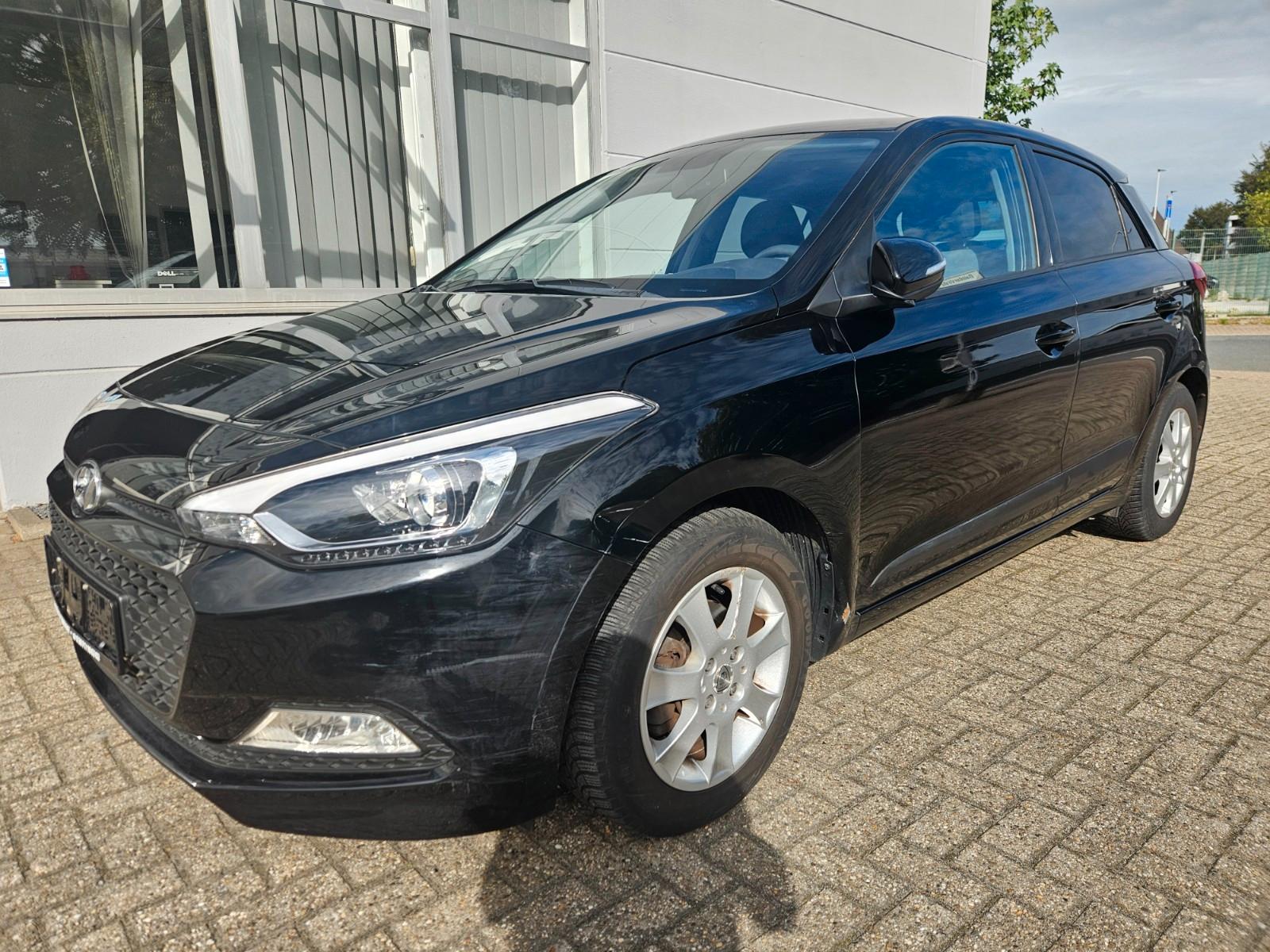 Hyundai i20 YES! Kamera,Sitzheizung, 22tkm, 1 Hand