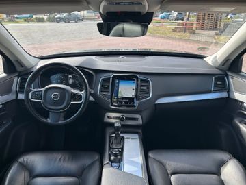 Volvo XC90 - 9