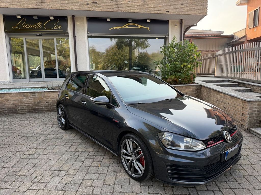 Image of Volkswagen Golf