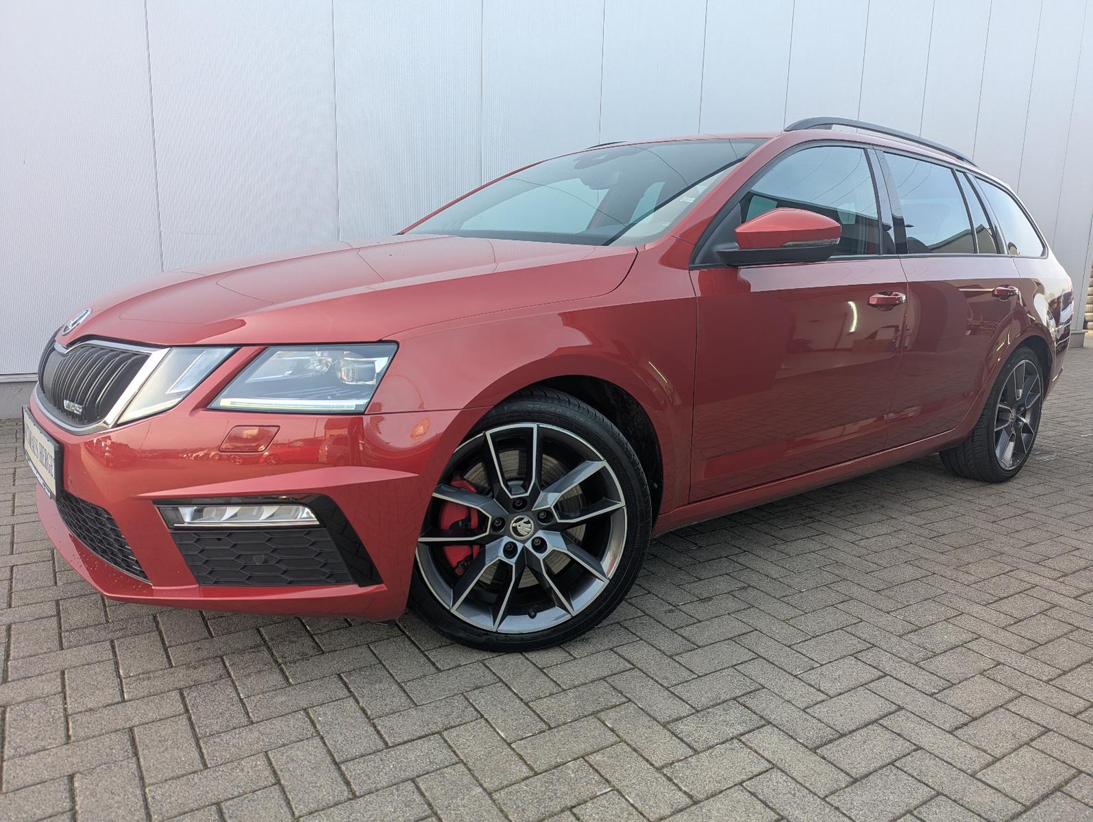 Skoda Octavia Combi 2.0 TSI DSG RS