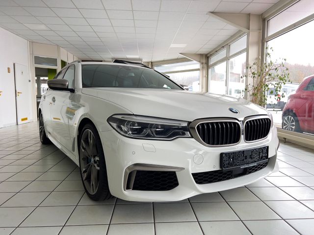 BMW M550 d xDrive Touring *viele EXTRAS!*HK-Sound*..