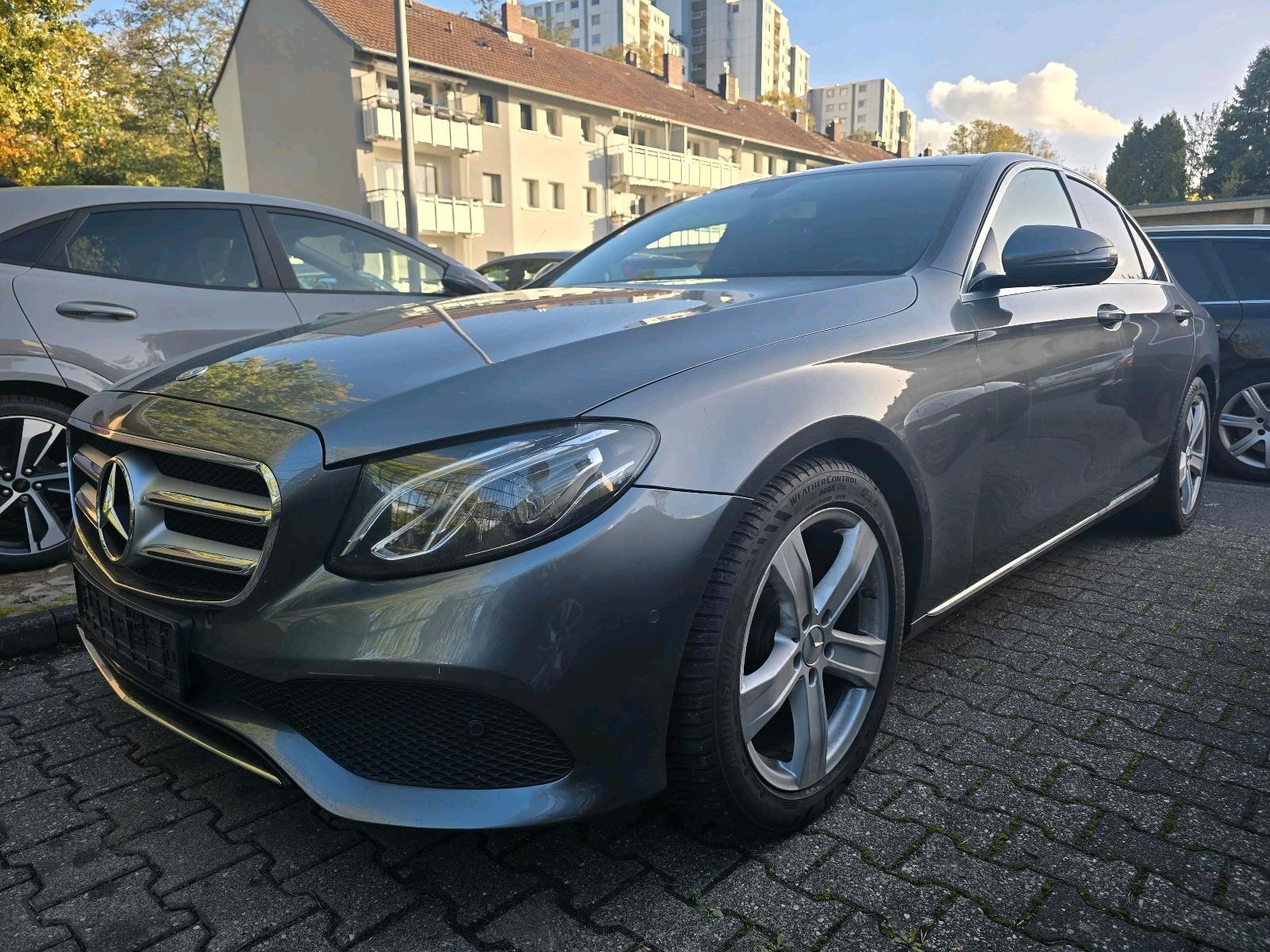 Mercedes-Benz E 220