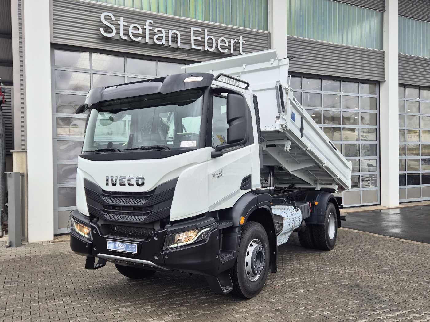 Fahrzeugabbildung Iveco X-Way AD200X48 HR OFF 4x2 Meiller Intarder 2x