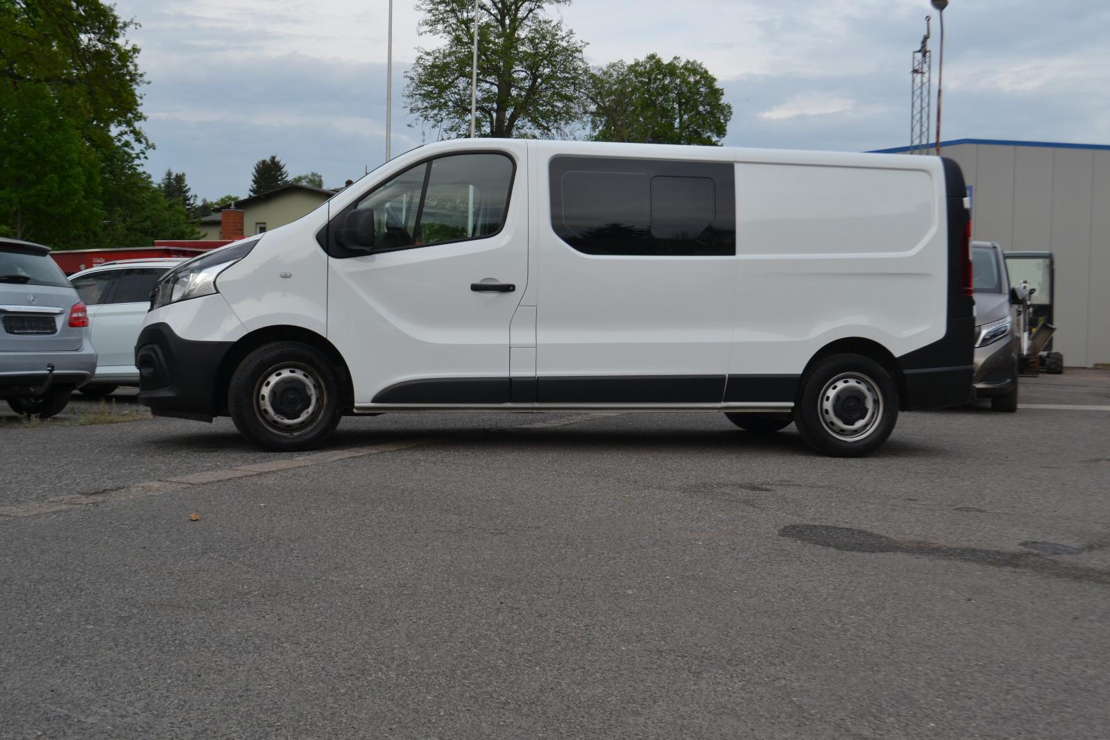 Renault Trafic Kasten L2H1 Doka 3,0t Komfort 5 SitzerBus