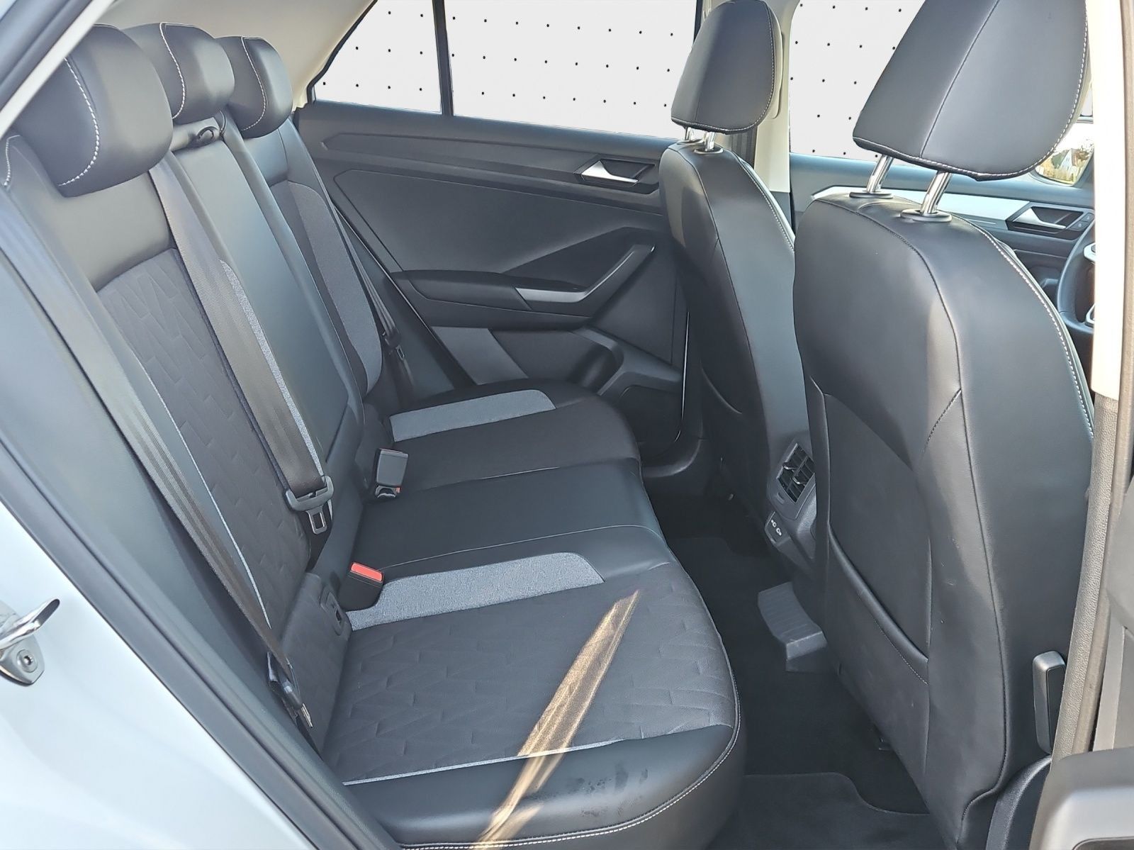 Volkswagen T-Roc - Bild 17