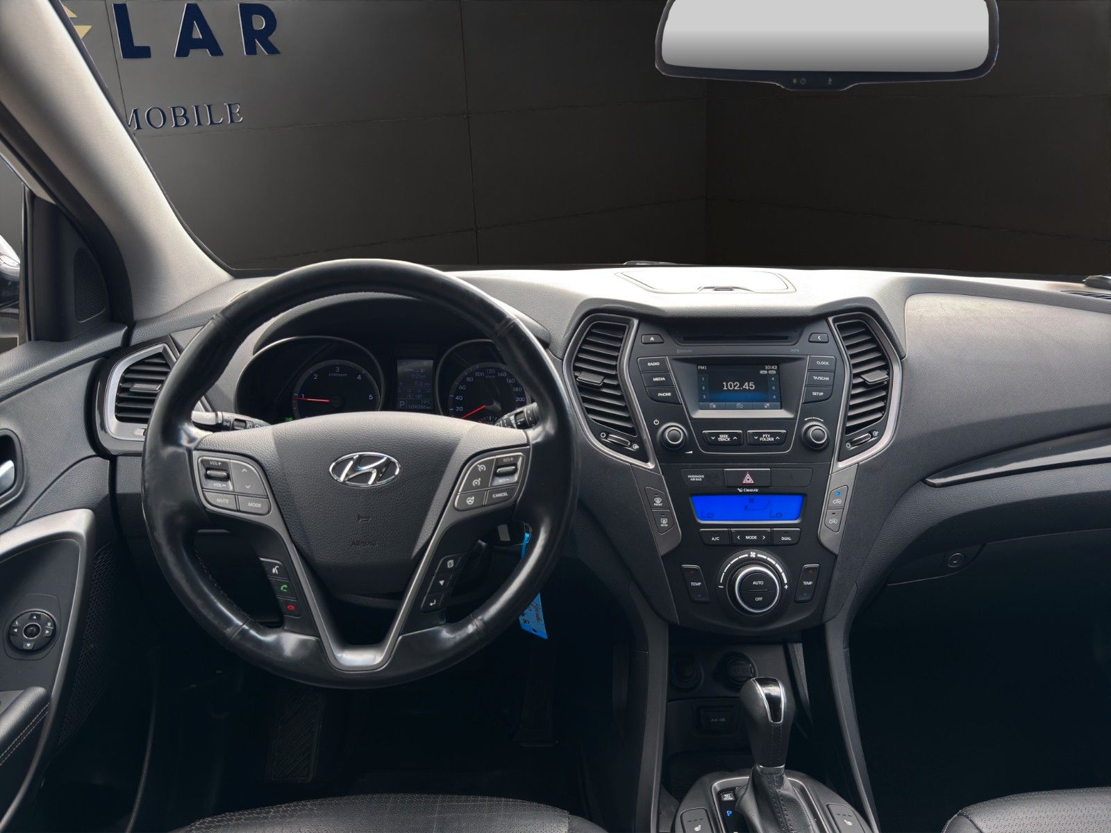 Fahrzeugabbildung Hyundai Santa Fe 2WD*AHK*Kamera*Xenon*Vollleder*Tempomat