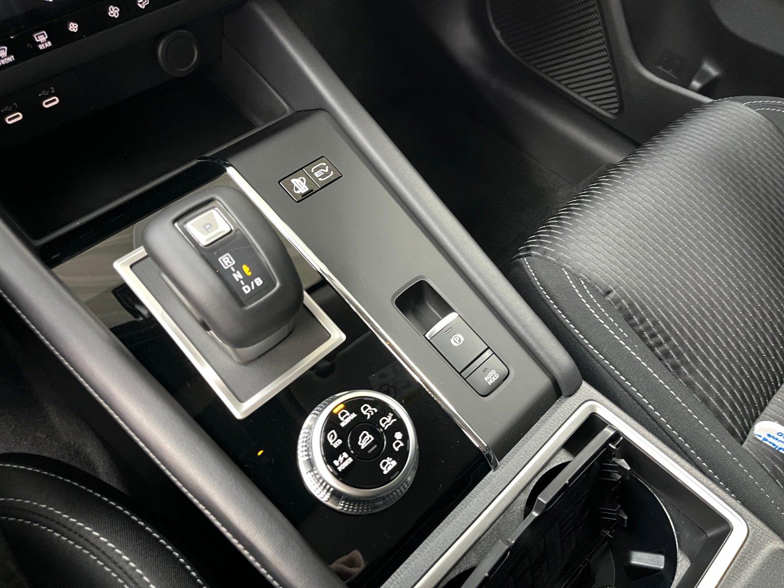 Mitsubishi Outlander Basis 2.4 PHEV Scheinwerfer LED