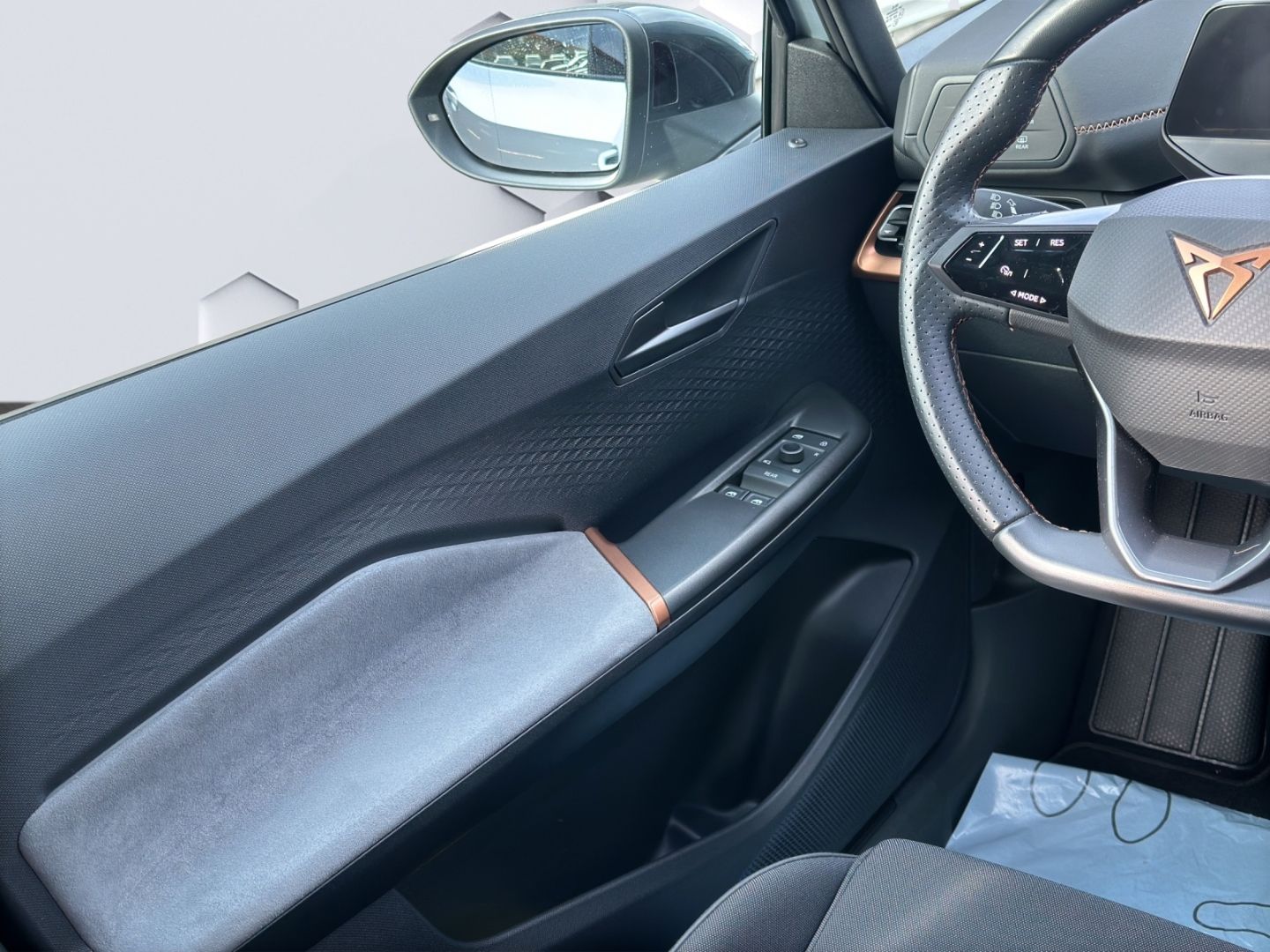 Born 150kW 1-Gang Automatik LED 360°Kamera ACC P