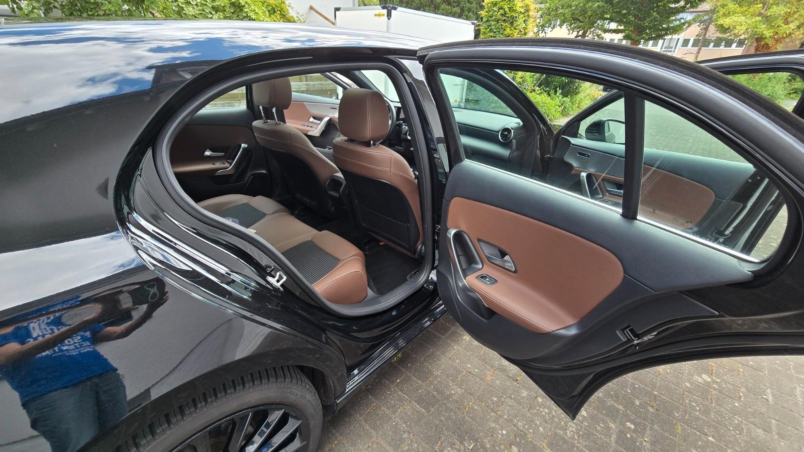 Mercedes-Benz A 250 DCT -