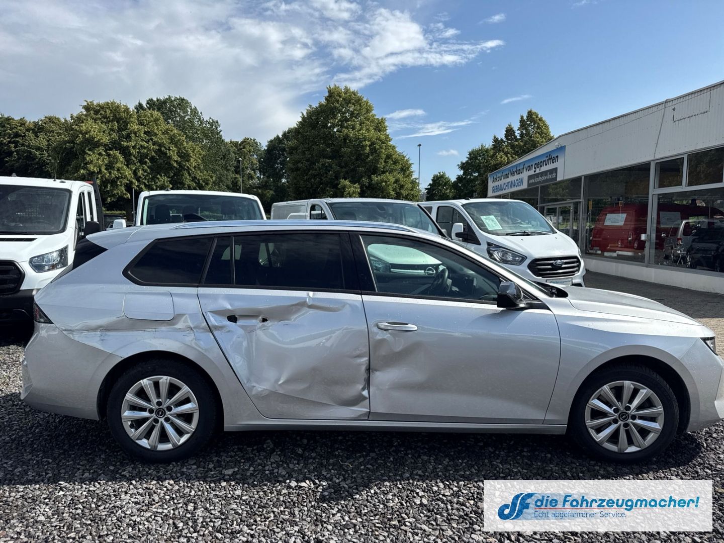 Fahrzeugabbildung Opel Astra L Sports Tourer Elegance 1.5 D EU6e *SEITE