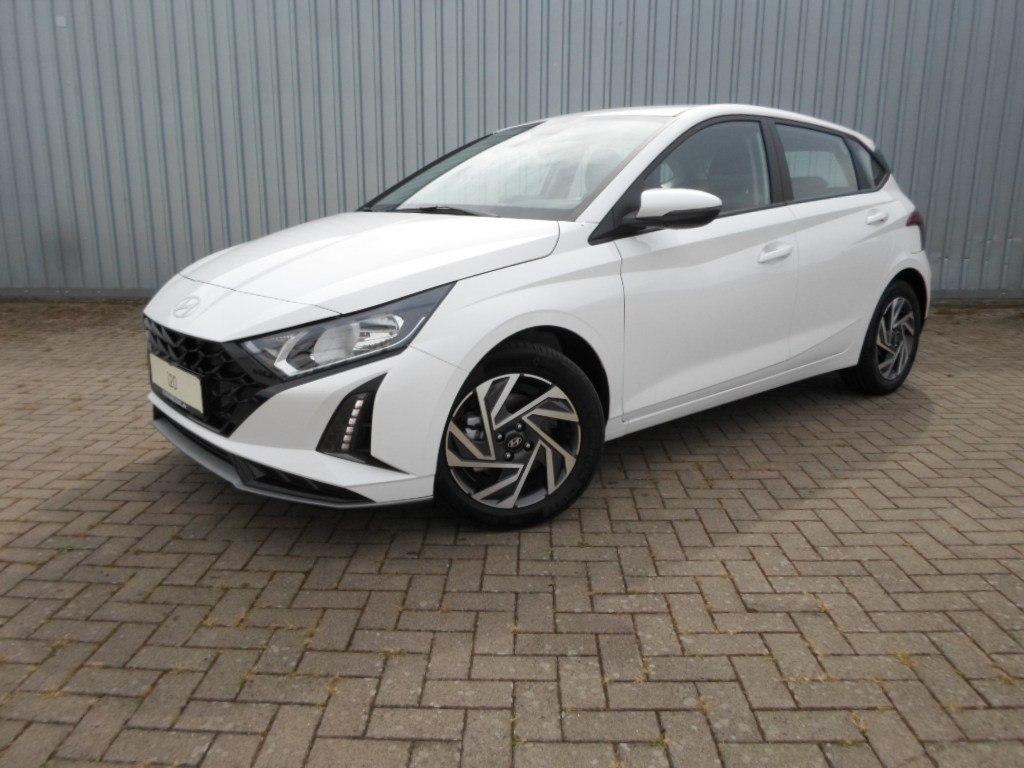 Hyundai i20 1.0T 101PS 7-DCT Trend Navi