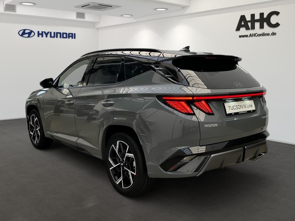 Fahrzeugabbildung Hyundai TUCSON FL (MY26) 1.6 T-GDI (180 PS) 7-DCT 4WD N