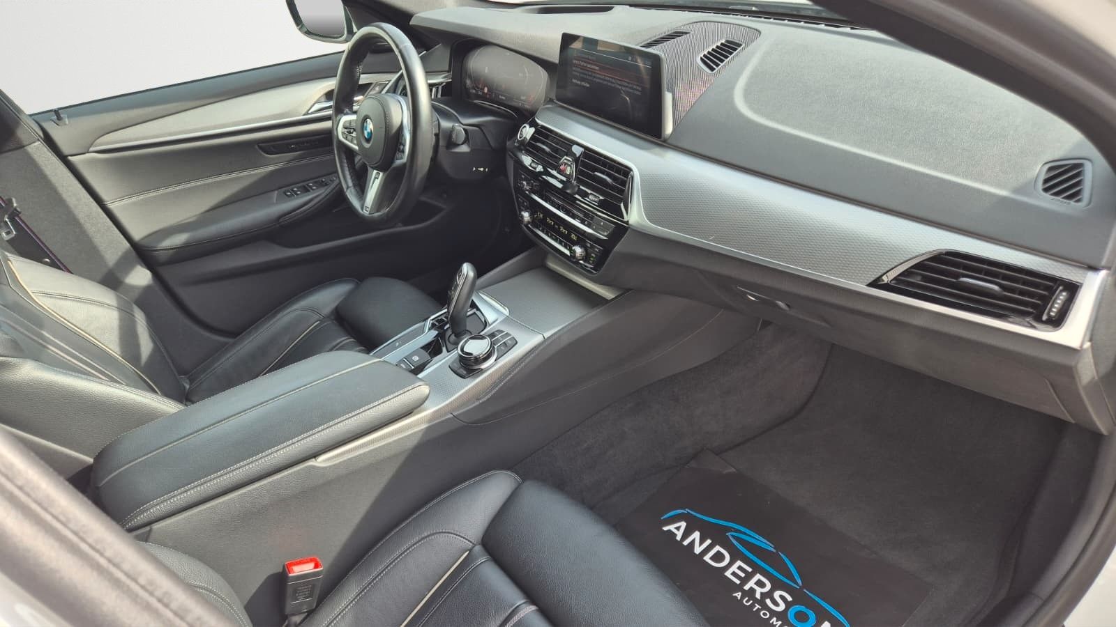 Fahrzeugabbildung BMW 530D XDRIVE M SPORT H&K MEMORY HUD KAM PANO AHK