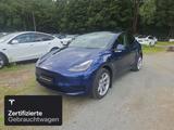 Tesla Model Y Rear-Wheel Drive - blaue Tesla Model Y