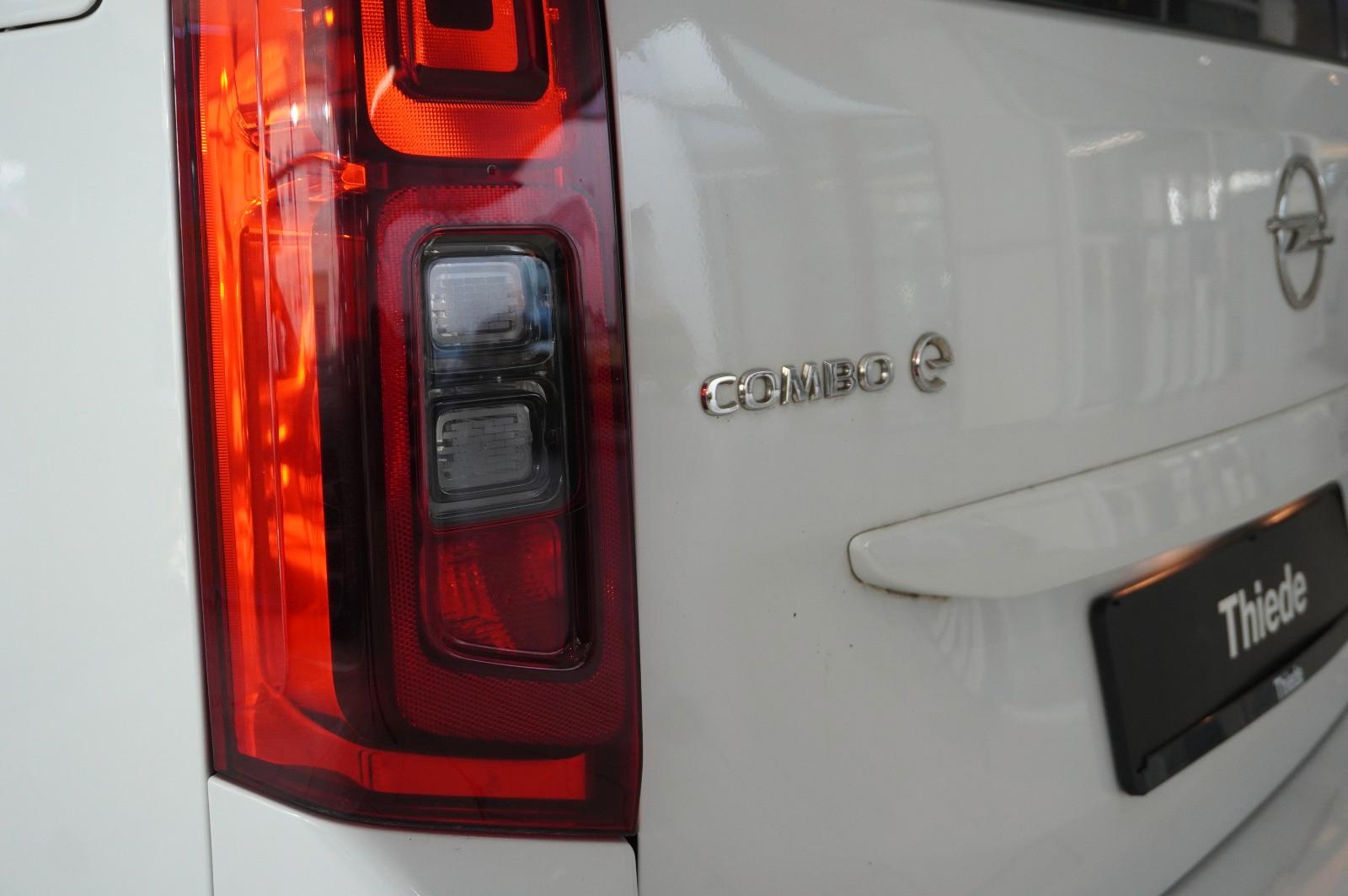 Opel Combo-e LIFE EDITION 11KW KLIMA/PDC/TEMP./DAB+