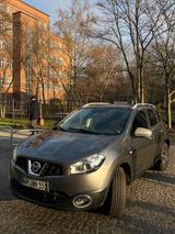 Nissan Qashqai 1.6 Acenta Acenta - Nissan Qashqai mit Benzin-Antrieb: Limousine
