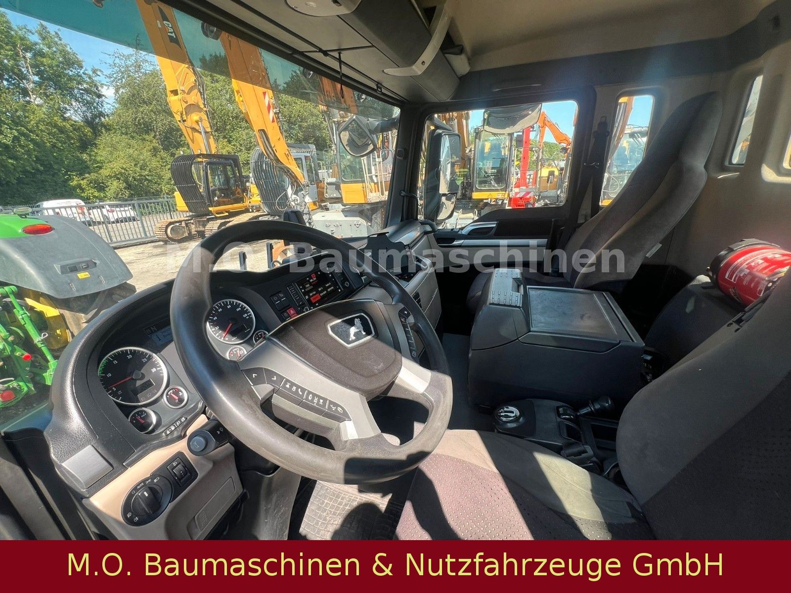 Fahrzeugabbildung MAN TGS 28.460 / Euro6/ L+L/ AC/Sobag B26.59 SK