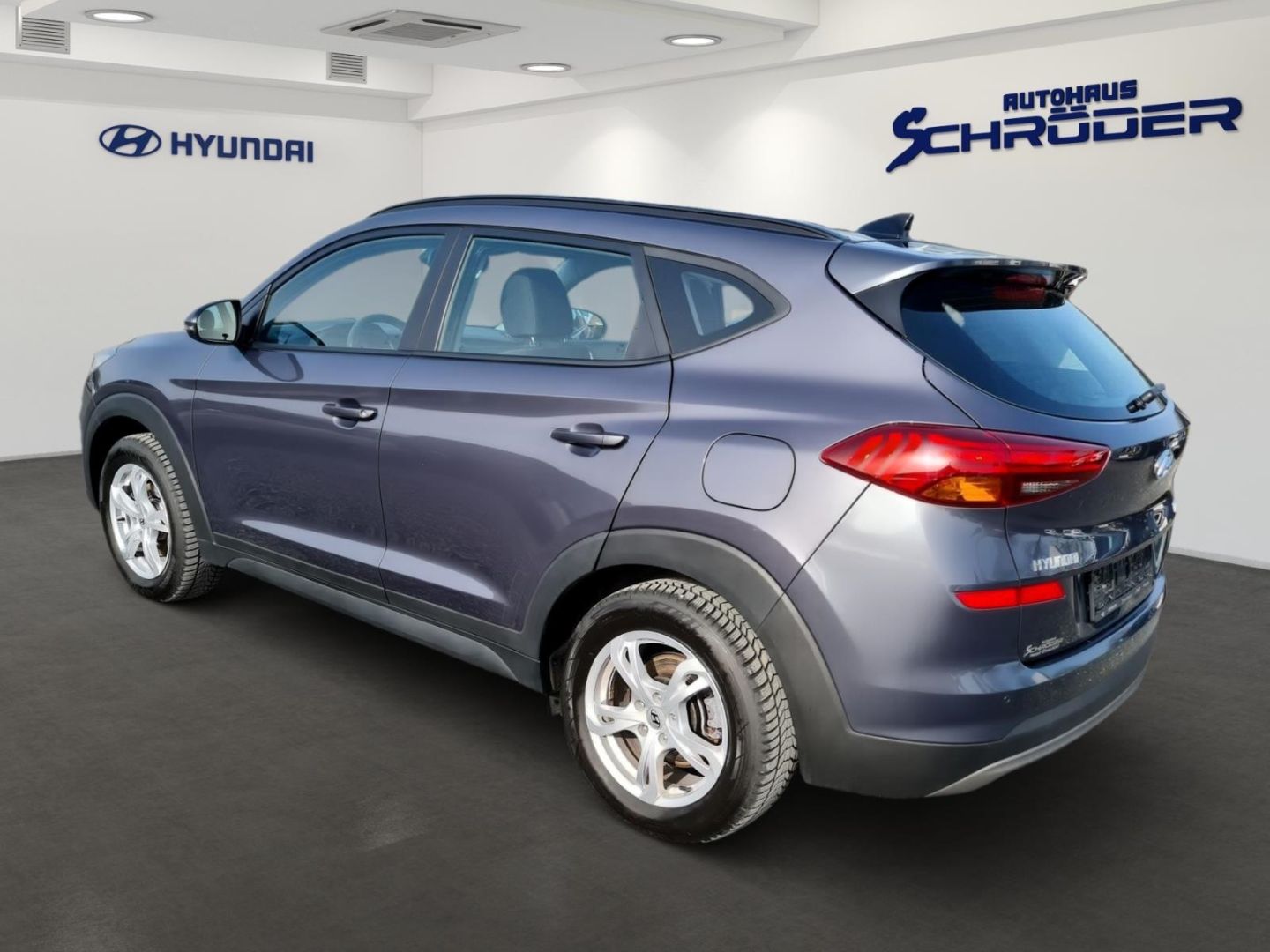 Fahrzeugabbildung Hyundai Tucson TREND 1.6 CRDi PANO+NAVI+PDC+KLIMA+SHZ