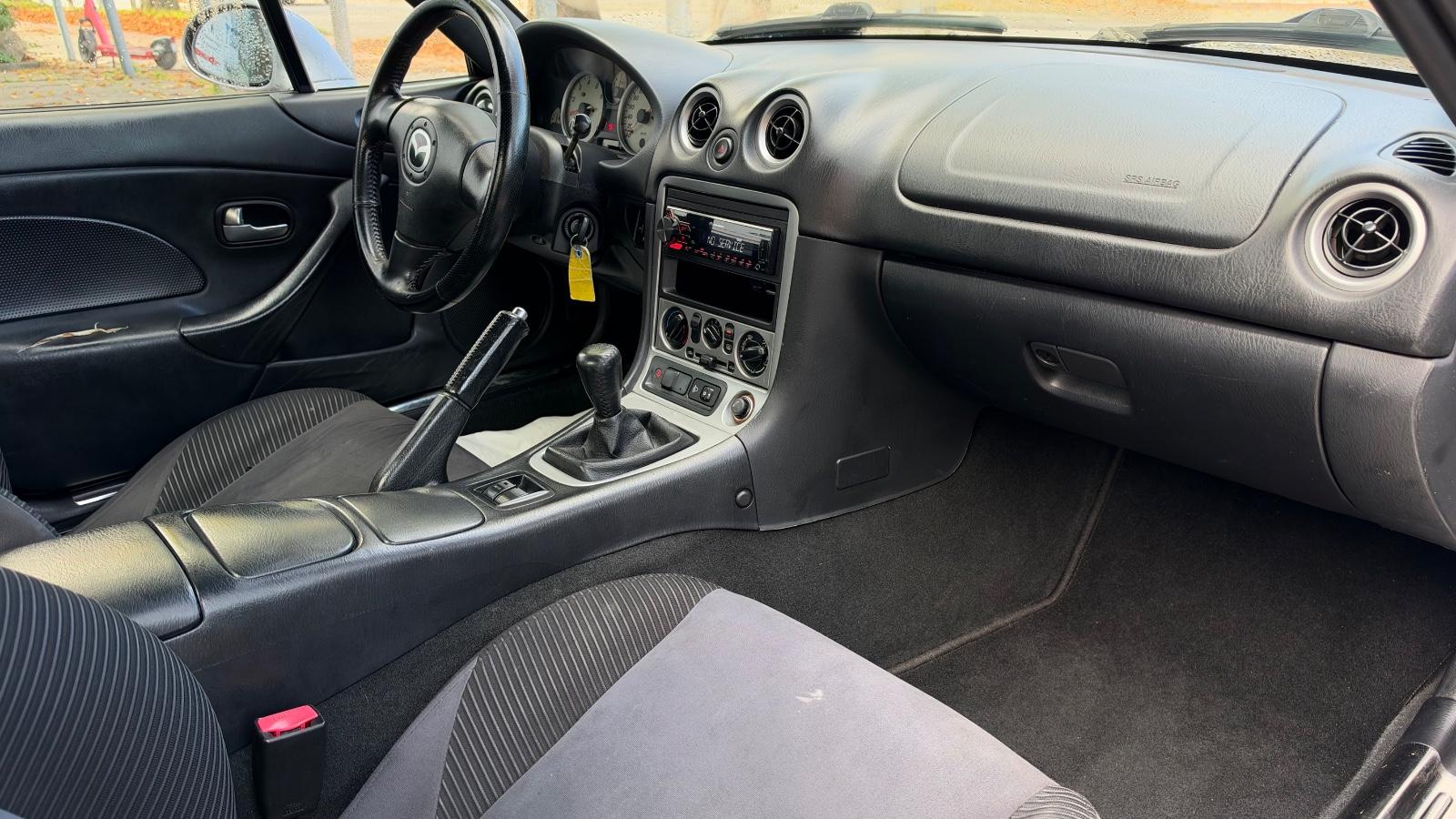 MAZDA MX5 HARDTOP - 1.6 16V 110 ch - 149 000KMS