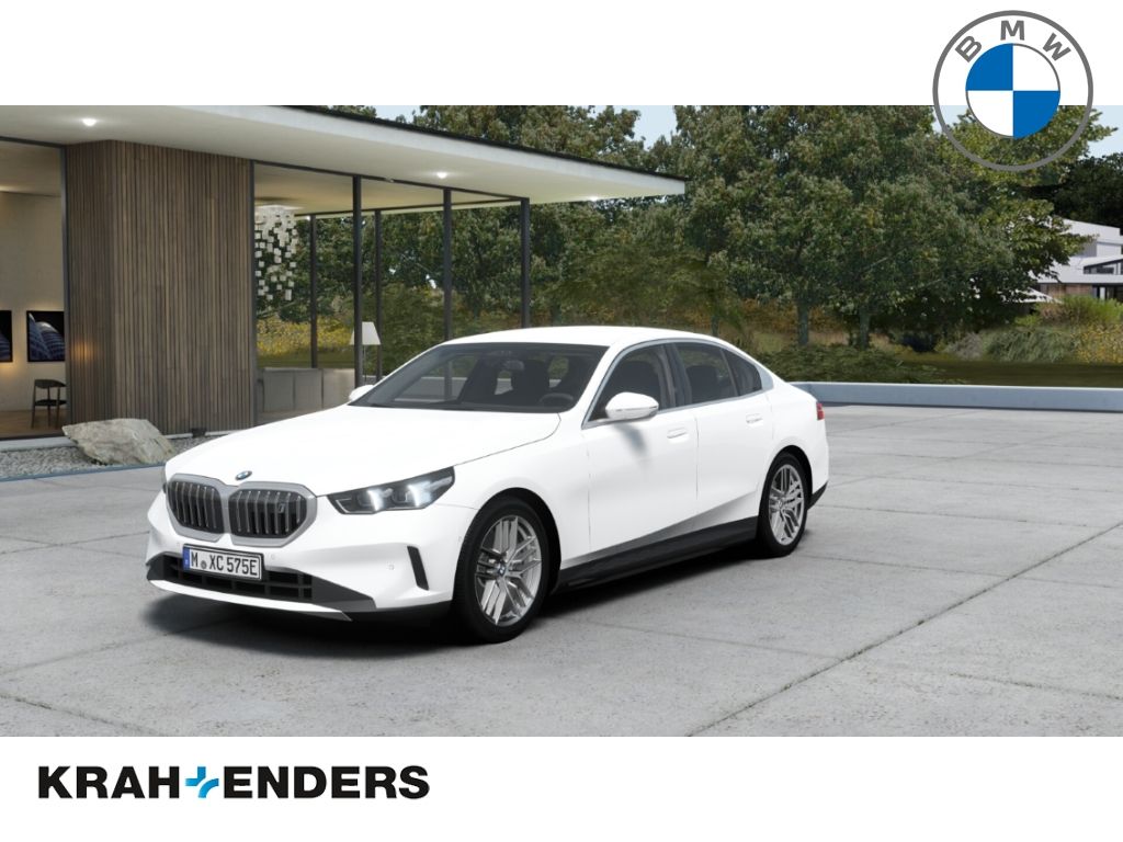 BMW i5 eDrive40 Park-Assistent Navi Digitales Cockpi