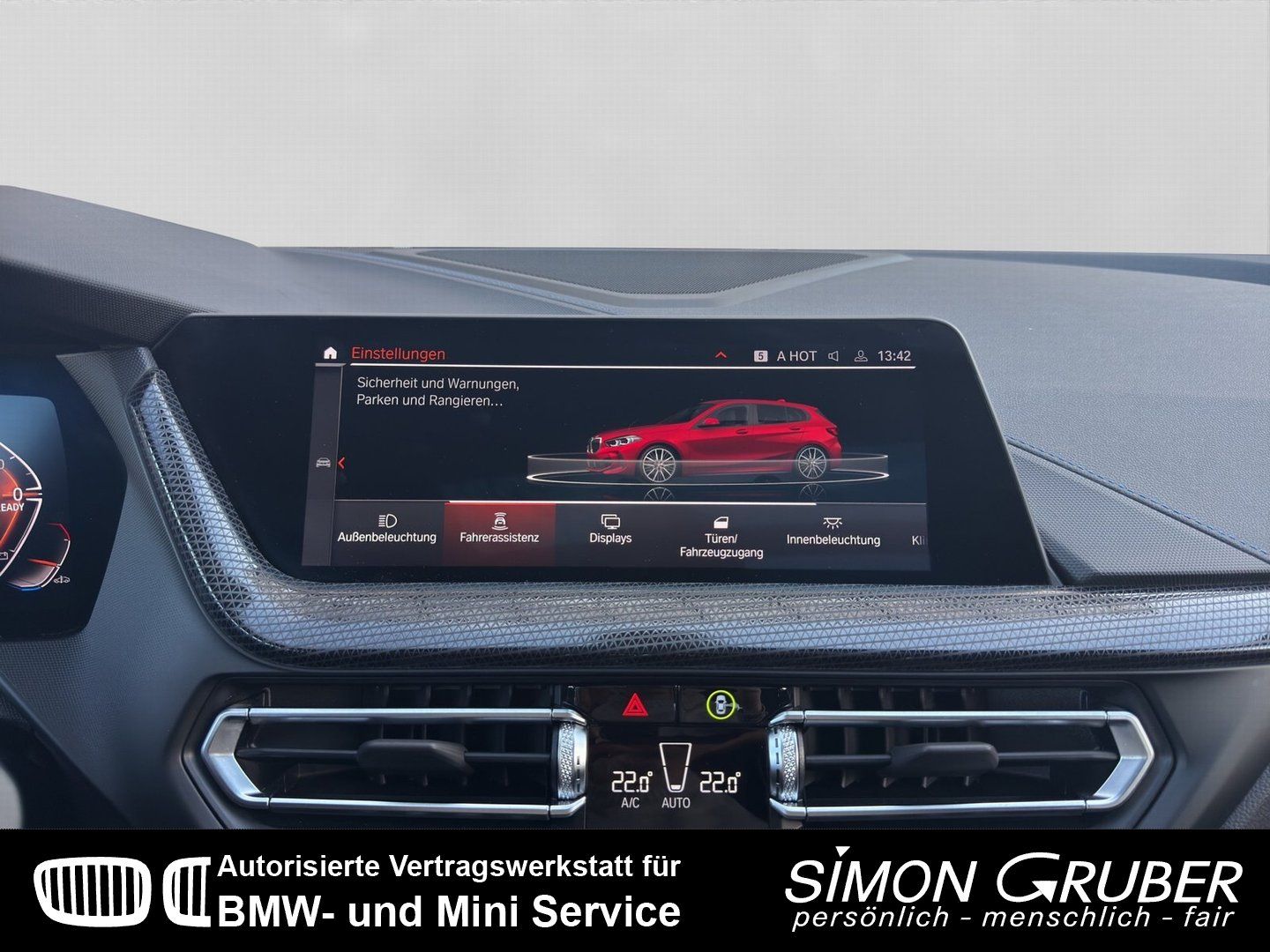 Fahrzeugabbildung BMW 128 ti M Sport Navi Pano LED Shadow Line 19Zoll