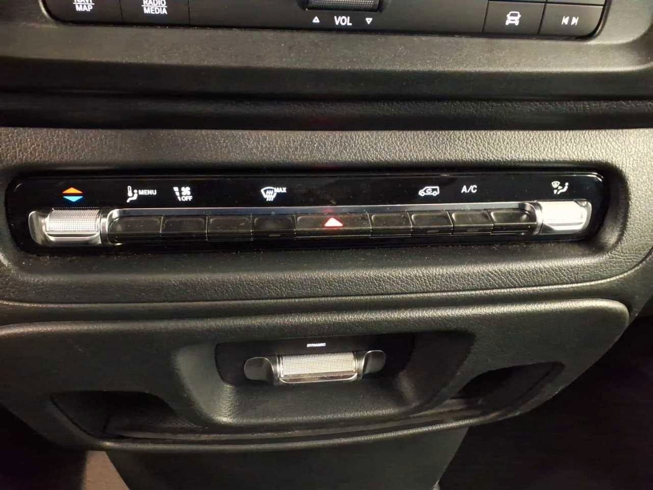Fahrzeugabbildung Mercedes-Benz Vito 116 CDI 9G Klima Kamera SHZ