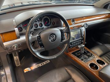 Volkswagen Phaeton V6 TDI 5-Sitzer 4Motion *AHK*NAVI*BI-XEN